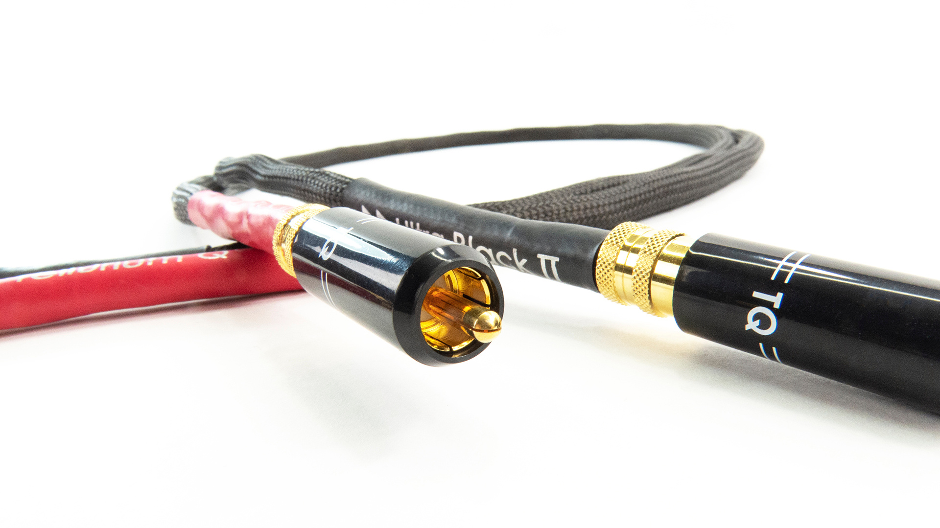 HiFi+ testet die Tellurium Q Ultra Black II Lautsprecher- und RCA Kabel